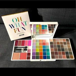 AVON Oh What Fun Mega Makeup Palette New